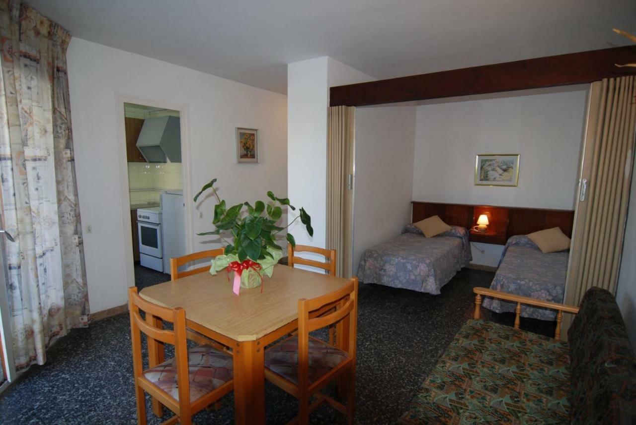 Aries Basic Apartment Salou Exterior photo